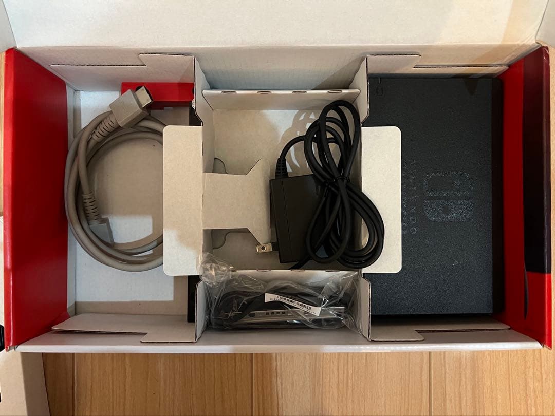 【64GBSD付き】Nintendo Switch【コントローラドック付き】 64GBSD付き】Nintendo Switch【コントローラドック付き】 - メルカリ