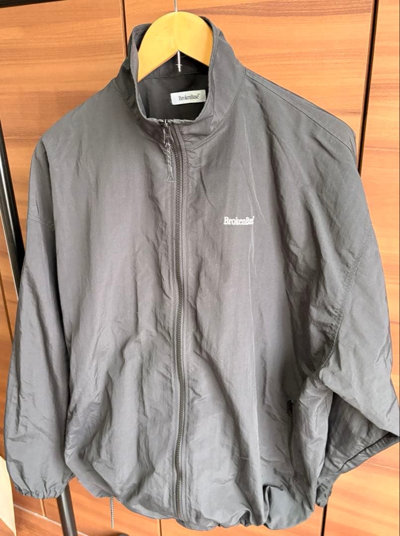 BrokenBase 黒 ナイロンジャケット ジップアップ - メルカリ