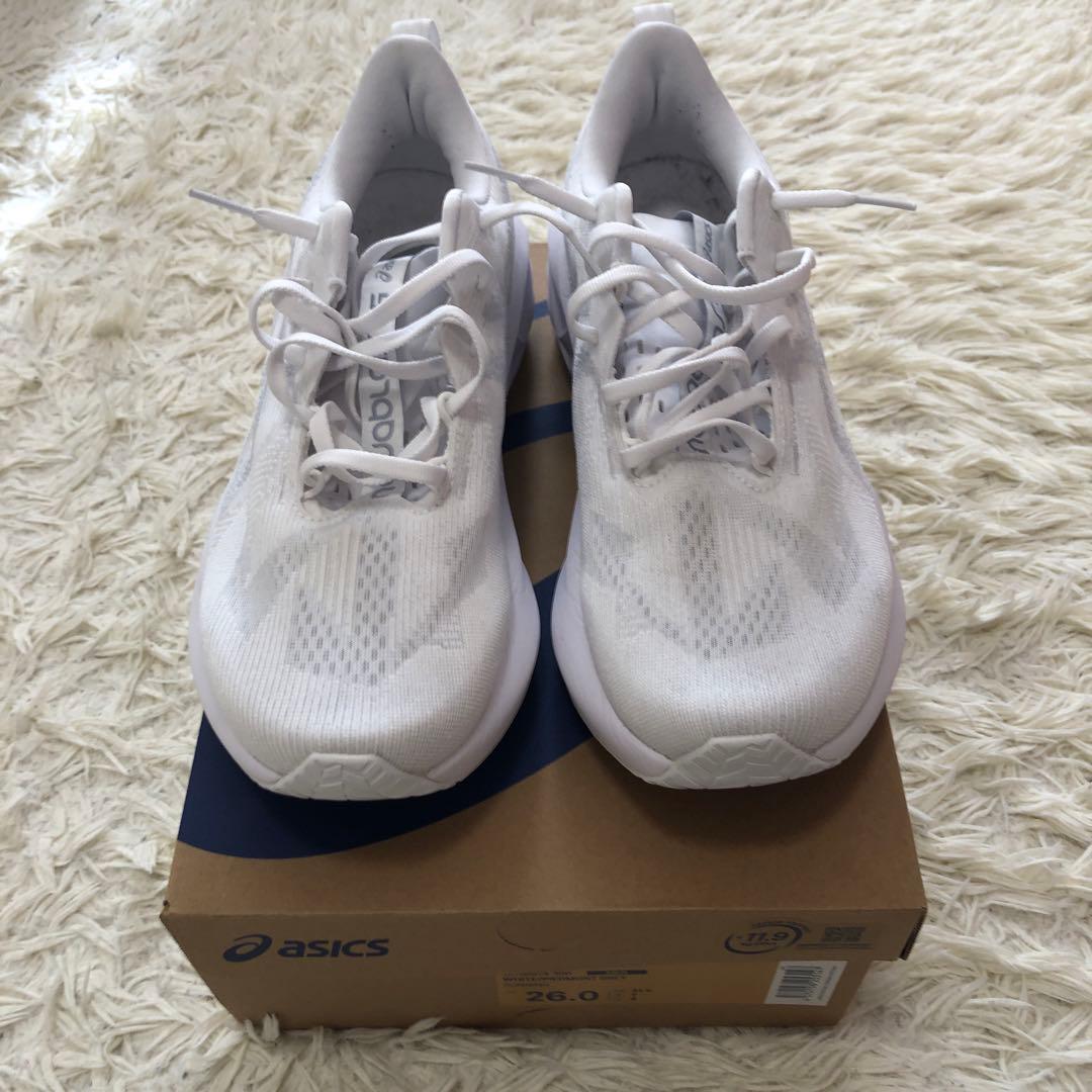 【美品】アシックスASICS NOVABLAST5 ホワイト 26.0cm