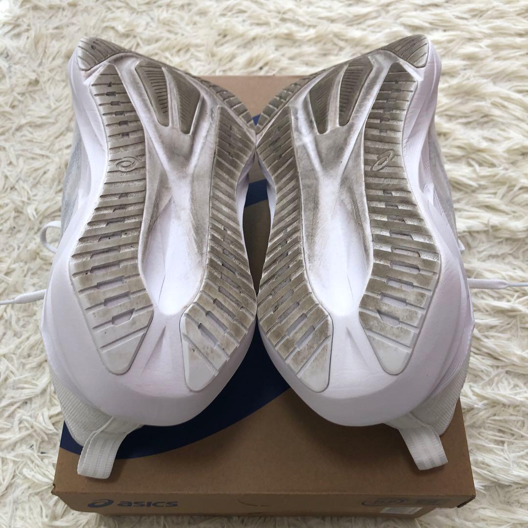 【美品】アシックスASICS NOVABLAST5 ホワイト 26.0cm