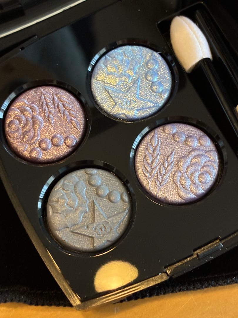 シャネル　レキャトルオンブル　397 限定品 シャネル / レ キャトル オンブル 397 ニュイ アストラルの公式商品