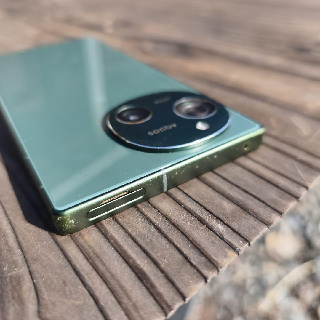 AQUOS R9 グリーン 本体 カメラレンズ交換済み - メルカリ