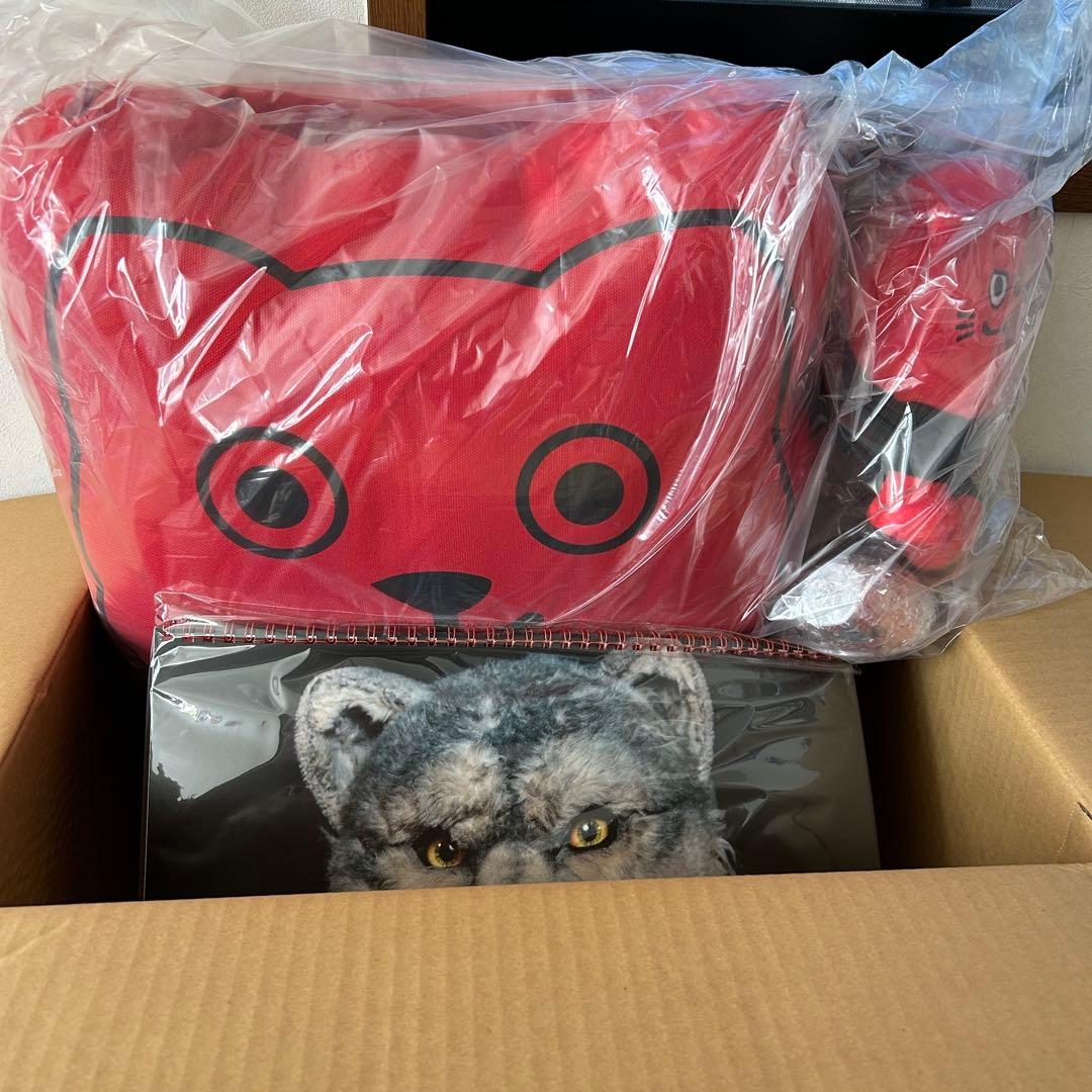 未開封 MAN WITH A MISSION 2017 マンウィズ 福袋 福箱 福袋2024大好評受付中!! 受付は本日19時まで!! 詳細はプロフィール欄の