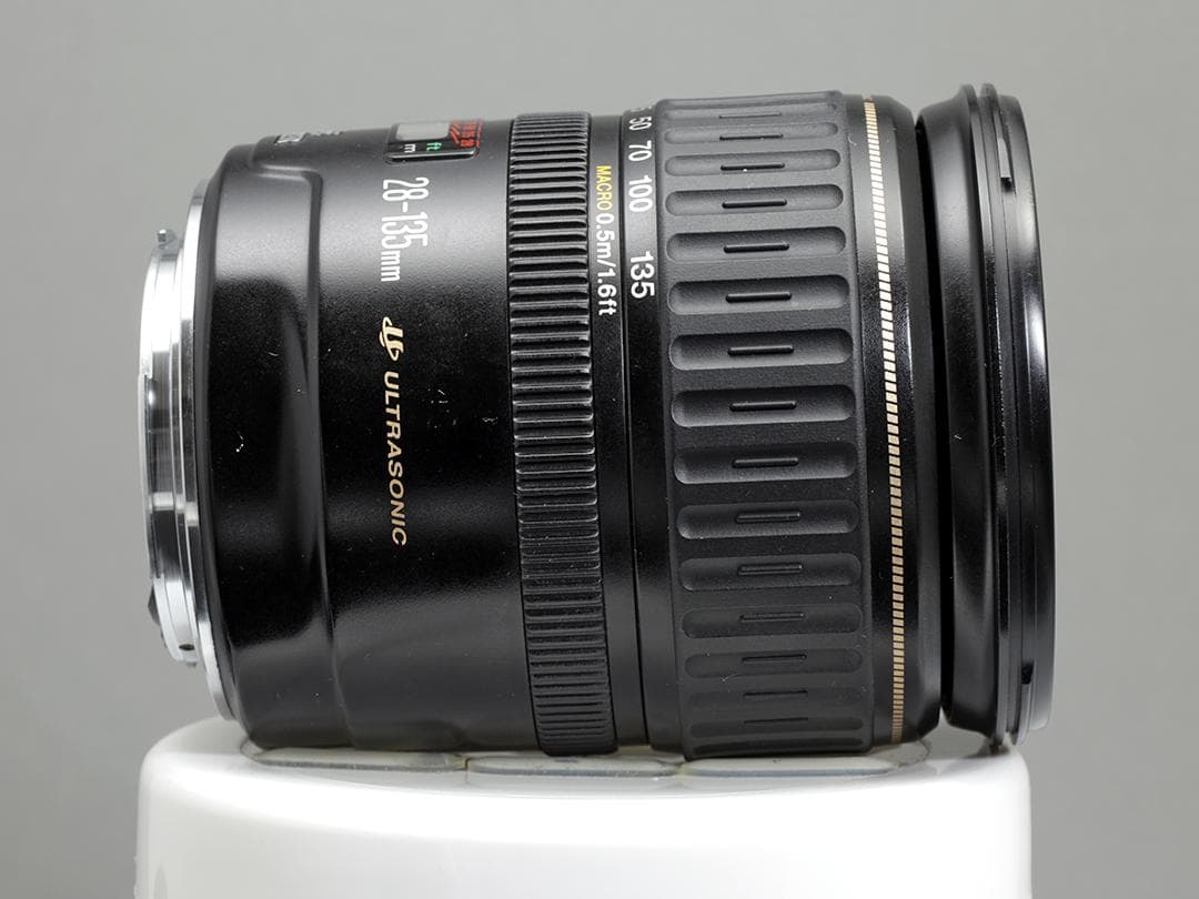 Canon EF 28-135mm f/3.5-5.6 IS USM 中古美品