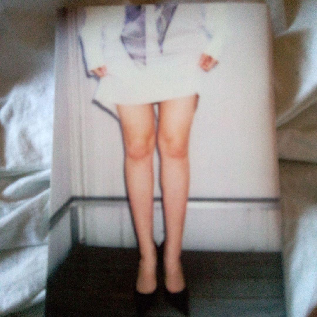 文庫サイズ　安めぐみ写真集『YASU MEGUMI HARMONY PHOTO』