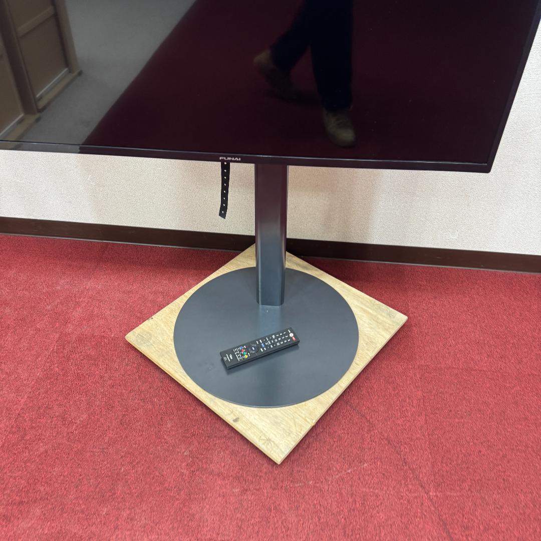 東京23区送料無料 美品フナイ液晶カラーテレビ 2022年製43型 スタンド