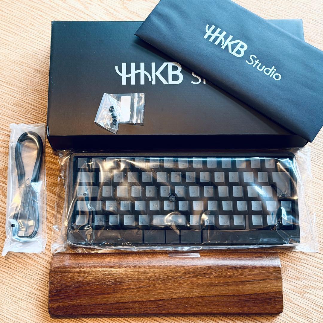 PFU ワイヤスキーボード HHKB Studio 日本語配列/ 墨 Amazon | PFU キーボード HHKB Studio 英語配列／墨 （ポインティング