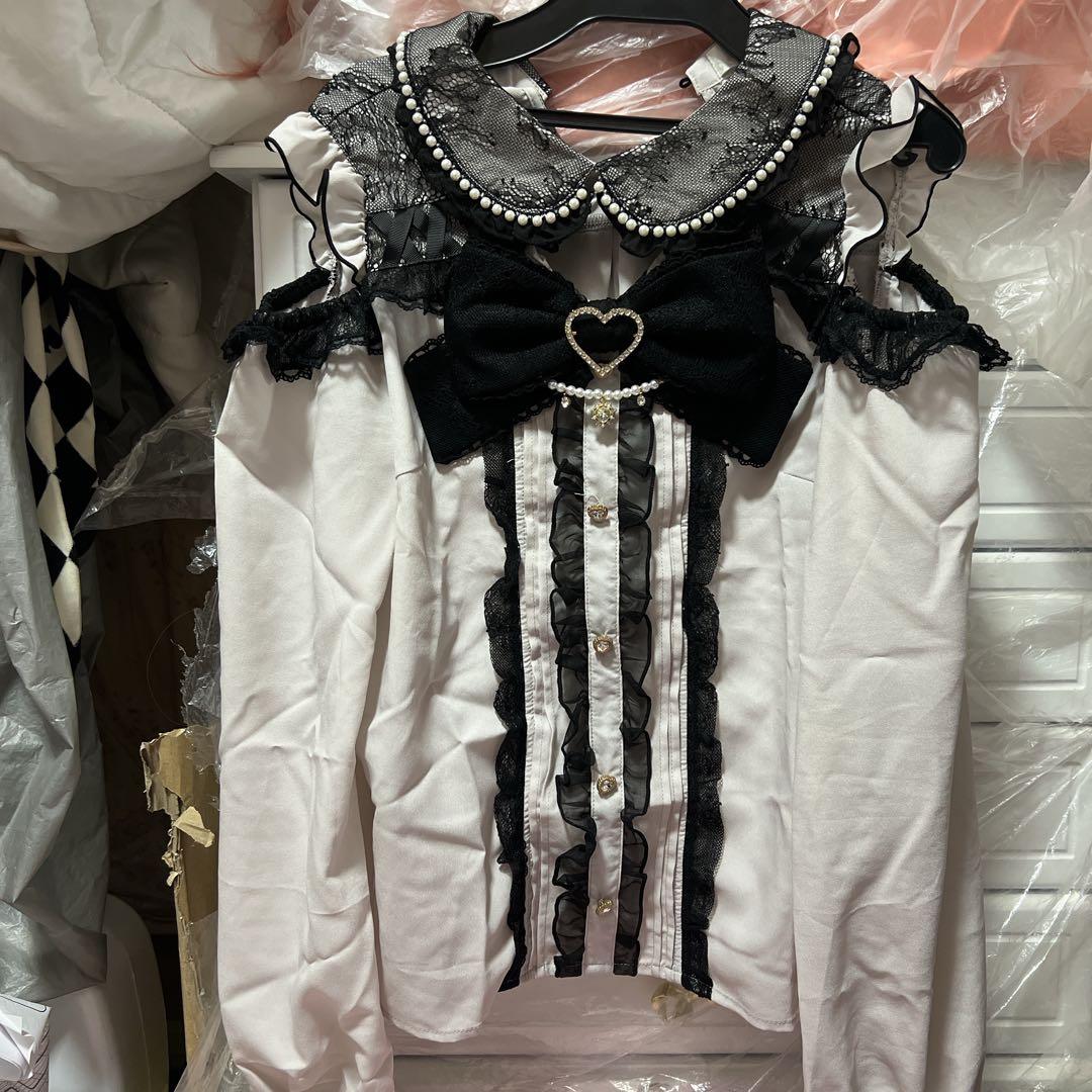 本日限定値下げ！BIGリボンオープンショルダーブラウス BIGリボンオープンショルダーブラウス ｜ LIZ LISA（リズリサ）公式