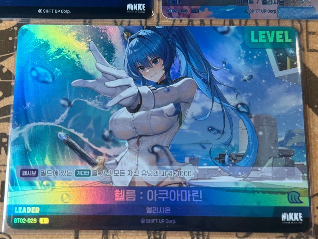 NIKKE NIVELARENA　ヘルム helm サイン入りほか3枚セット