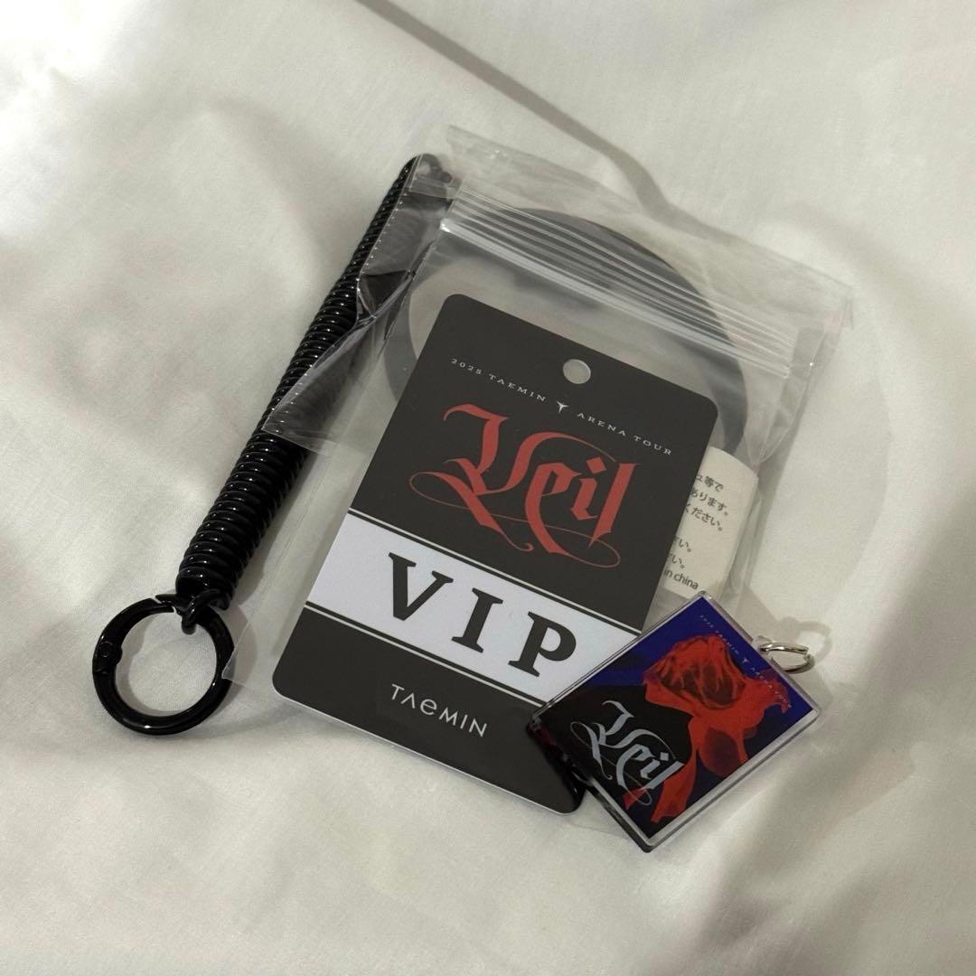 SHINee テミン veil アプグレ プレミアムシート 入場特典 - メルカリ
