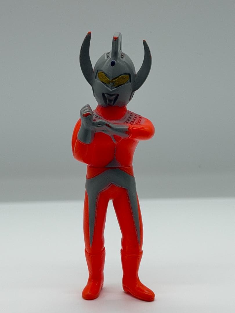 当時物】昭和レトロ ブルマァク ウルトラマンタロウ ミニソフビ - メルカリ