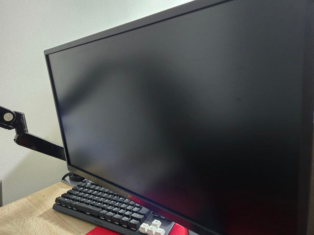 AOC ゲーミングモニター 240Hz 0.5ms