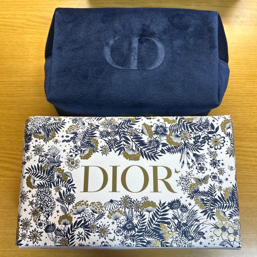 値下げ交渉お待ちしてます！コメント歓迎 様専用ディオール ホリデー