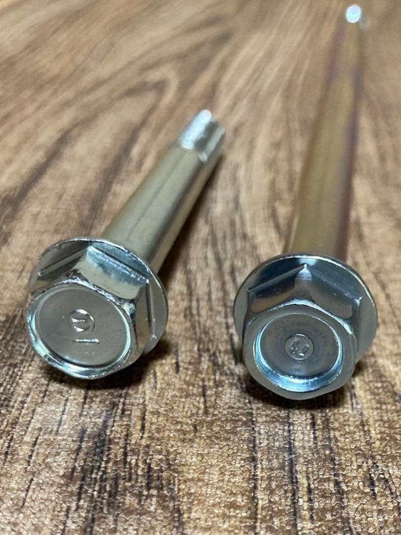 CBX400F CBX550F エンジンマウント ボルトナット CBX エンジン - メルカリ