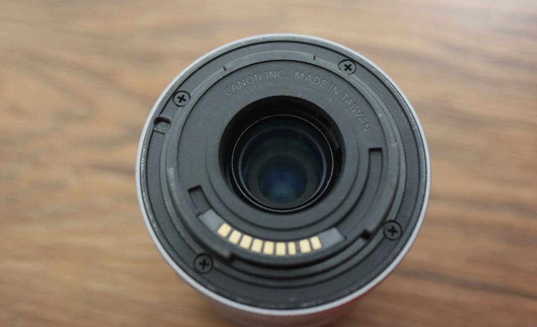 Canon EF-M 55-200mm F4.5-6.3 シルバー 望遠レンズ