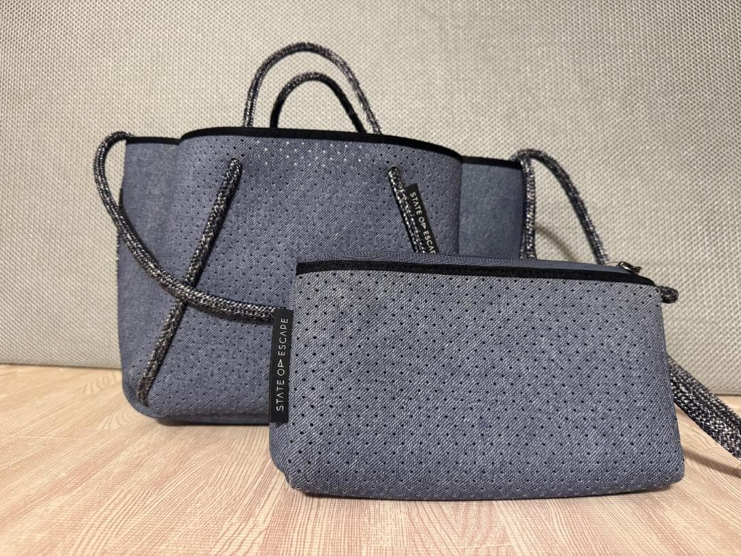 美品　ステートオブエスケープ　プティエスケープ　ブルー ステートオブエスケープ STATE OF ESCAPE Petite Escape tote