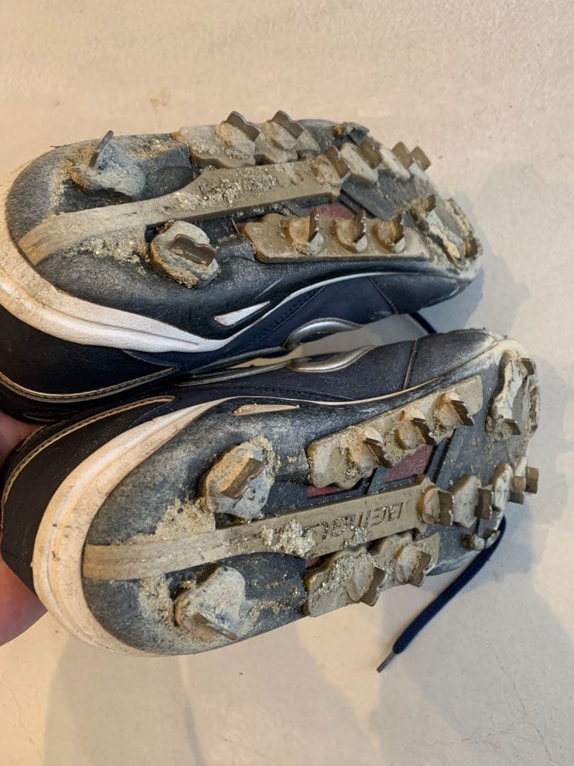 ビモロスパイク/ネイビー・オーダー不可 プロ実使用 - メルカリ