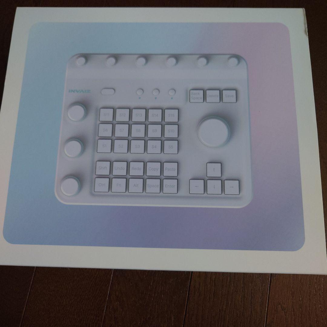 左手デバイス　INVAIZ Grid Pro ホワイト 左手デバイス INVAIZ Grid Pro ホワイト - メルカリ