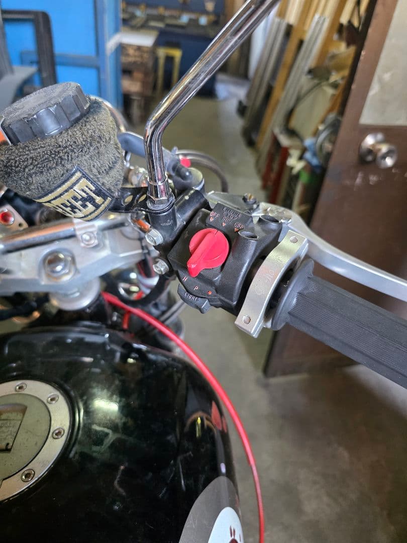 xjr400用cbxスイッチボックス 最終値下げ XJR 400 4HM用 CBXスイッチBOX変換3点・4点セット 黒 or メッシュ