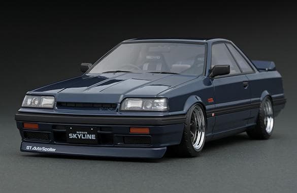 イグニッションモデル IG0995 1/18 R31 Skyline GTS-R IG2110 1/18 Nissan Skyline GTS-R (R31) Blue Black With Engine