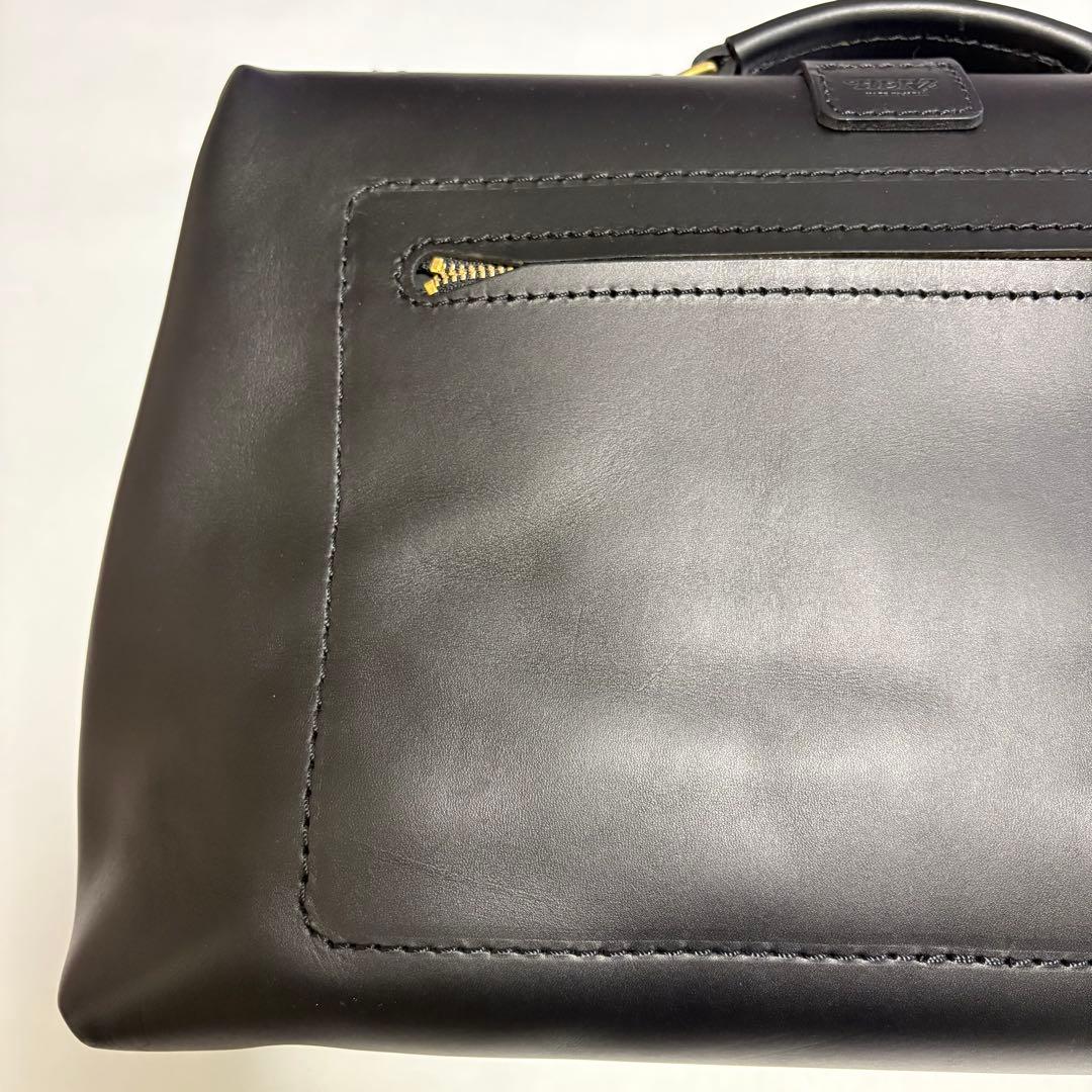 〝HERZ〟（ヘルツ）ソフトダレスバッグ（黒）（Mサイズ）【未使用品に近い】