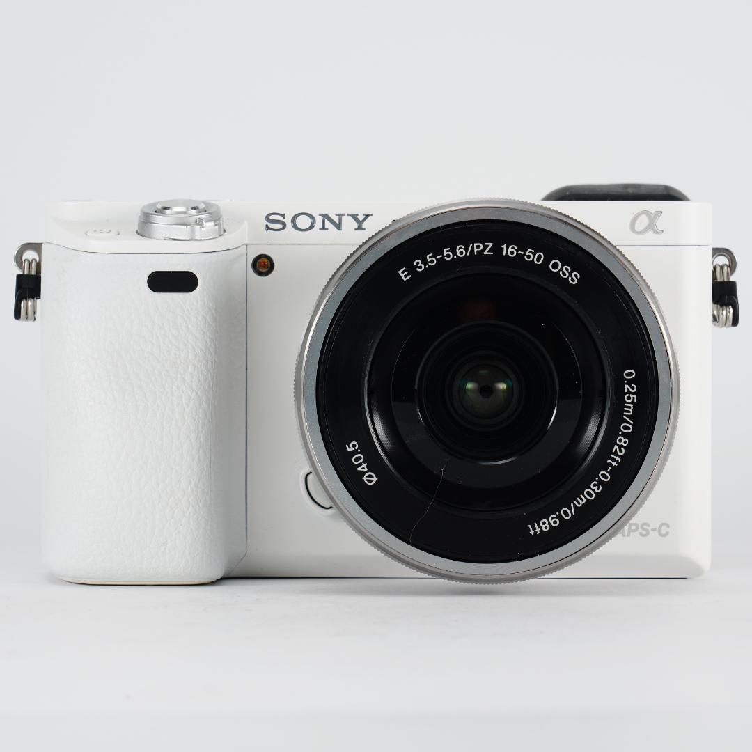 希少なホワイト/極美品α6000完全セット/制限解除済/即撮影可/初心者最適