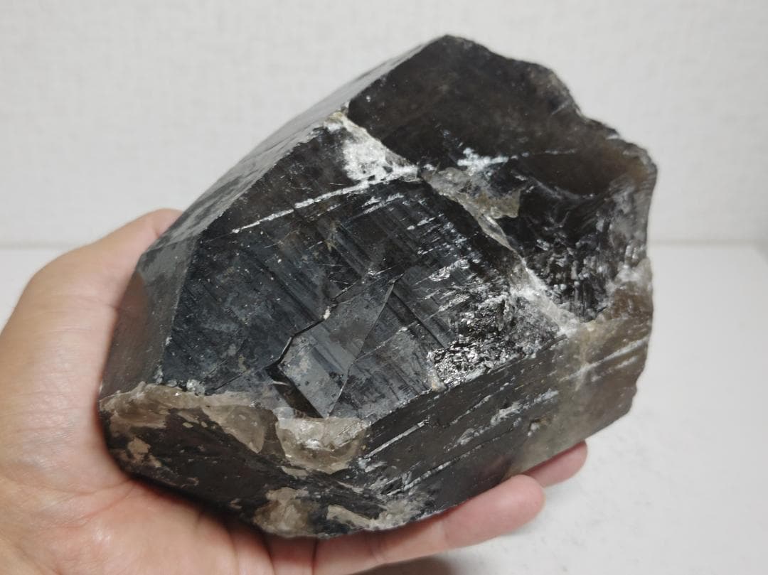 スモーキークォーツ 2.5kg 水晶 原石 鑑賞石 自然石 誕生石 鉱物 鉱石