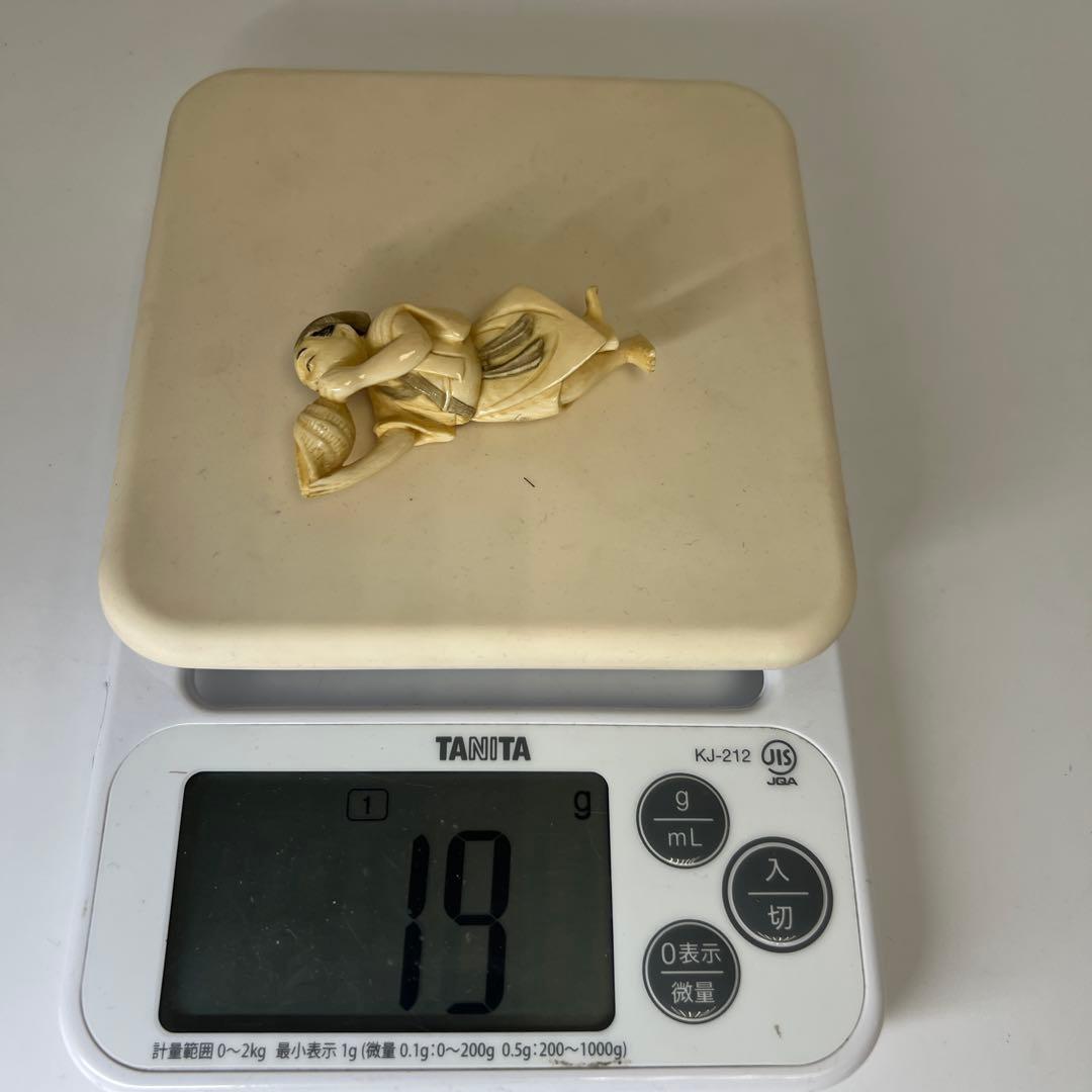 在銘 和彫人物根付 19g 東Y8-0205☆2Fトヒコオ - メルカリ