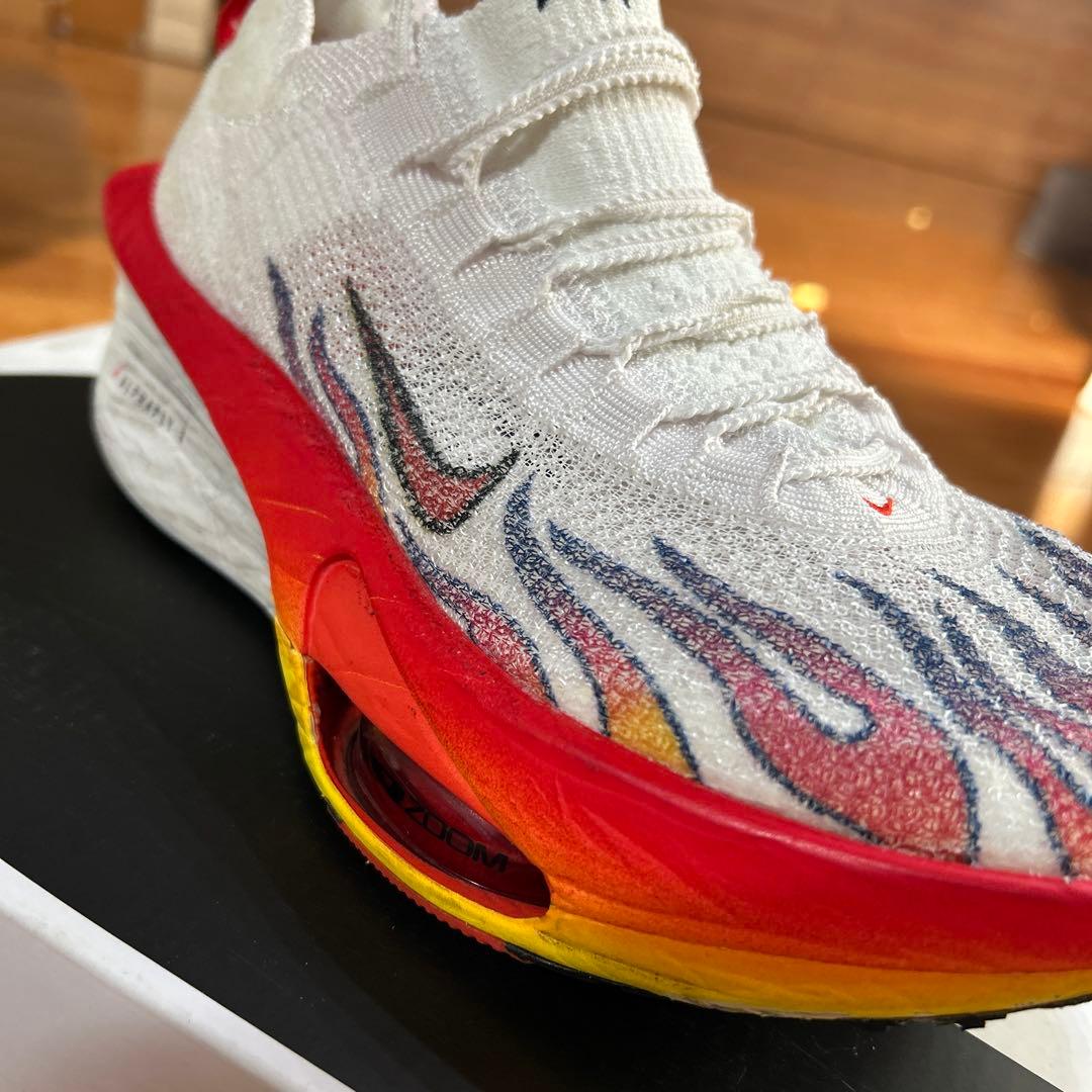 本日この値段最終！！早い者勝ち！！ Nike アルファフライ3 炎デザイン25㎝