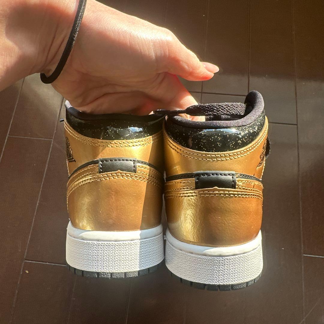 新品 Air Jordan 1 ゴールド/ブラック ハイカット 22.5cm
