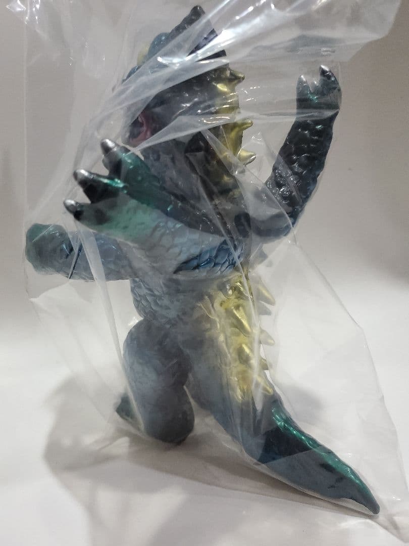 M*読様 Marmit マーミット スカルヘッドバット パチ怪獣 ソフビ 4本腕