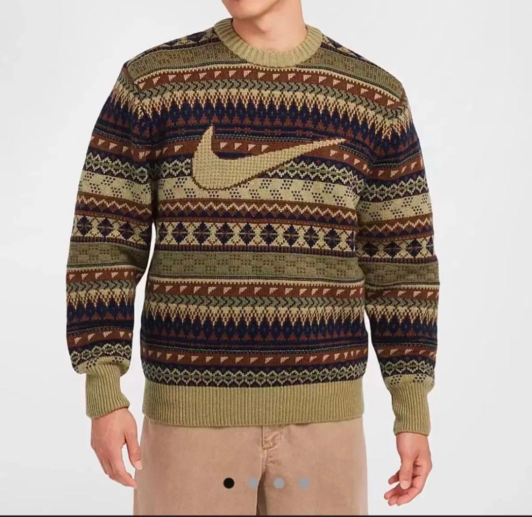 2024年モデルNIKE 幾何学模様 ニットセーター - メルカリ