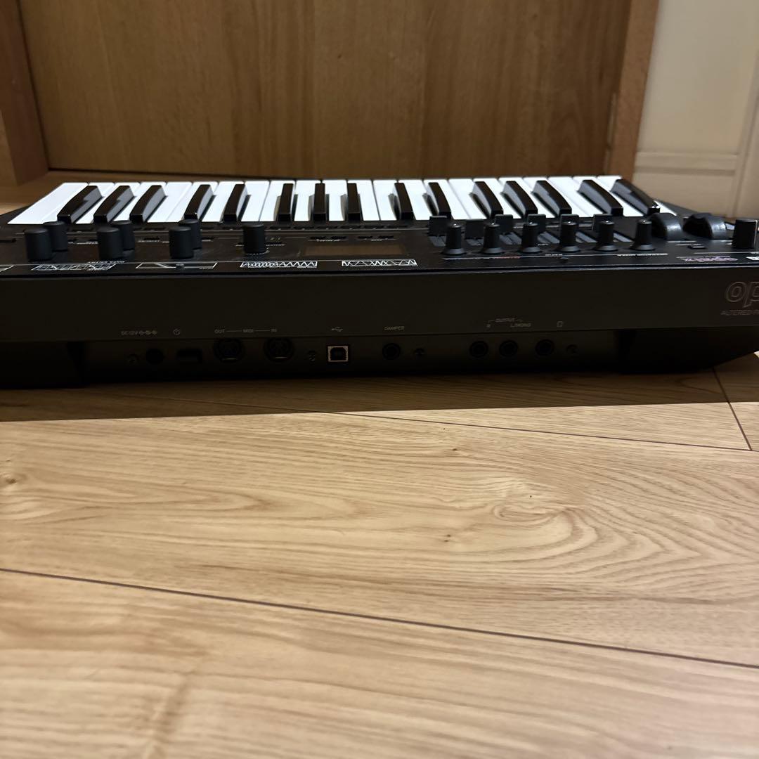 美品】korg opsix mk1 純正ソフトケース付き - メルカリ