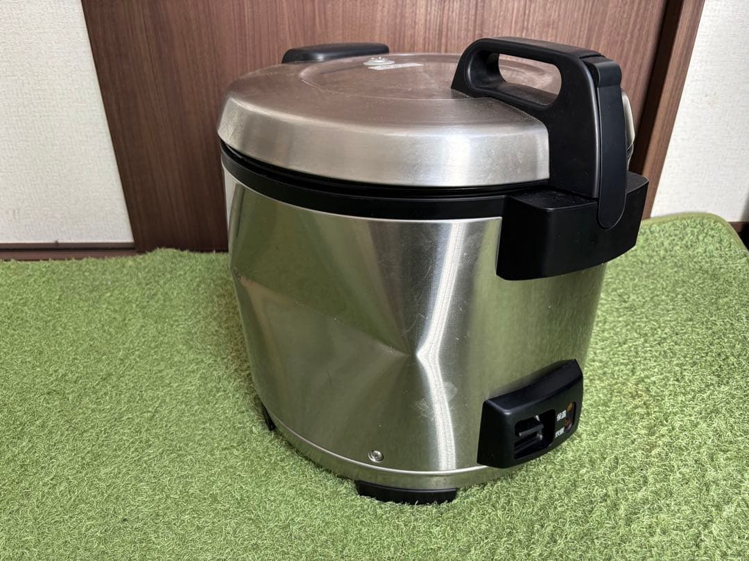 【業務用炊飯器】3.6L TIGER ステンレス製 保温機能付き ヘコみ有