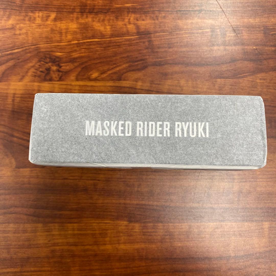 新品 S.H.Figuarts（真骨彫製法）仮面ライダー 龍騎 /フィギュアーツ