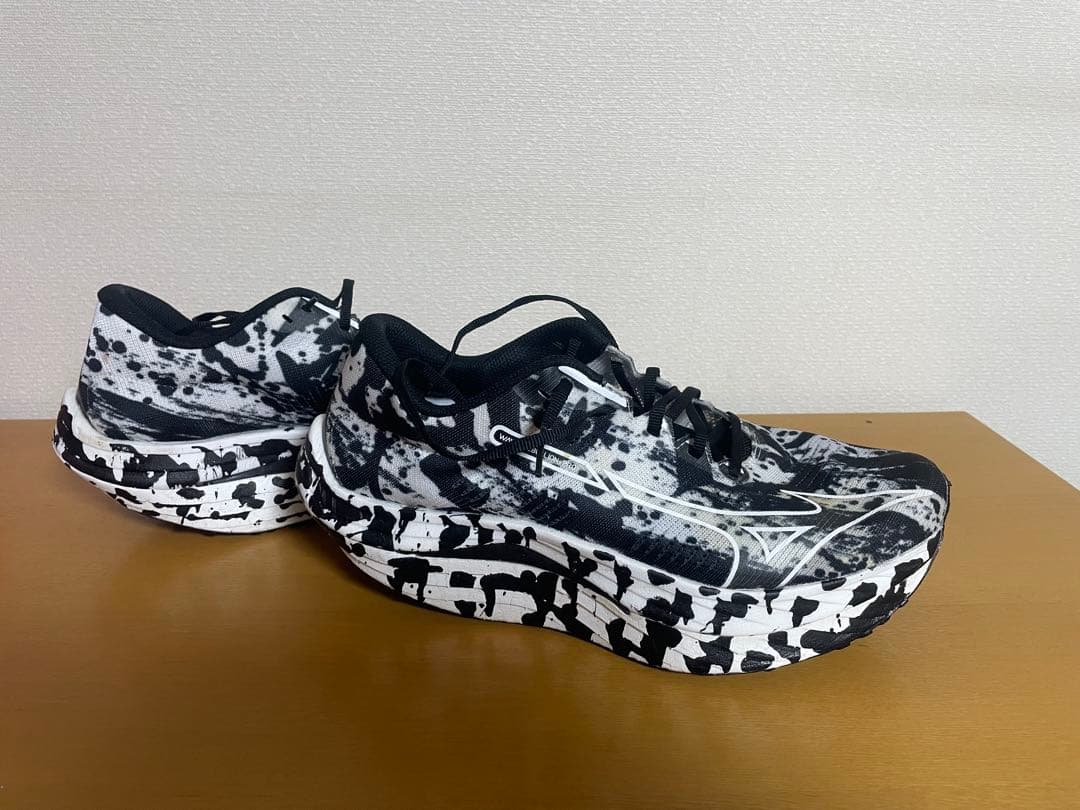 MIZUNO ミズノ リベリオン プロ　27.0cm