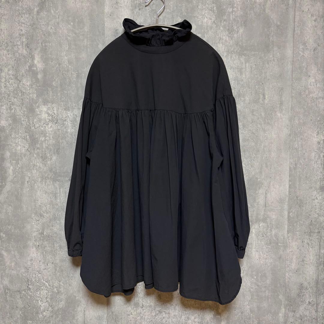 BEARDSLEY ビアズリー✨️フリルネック ギャザーブラウス ブラック