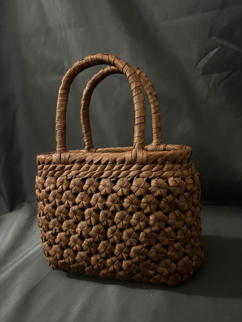 岐阜白川郷産 匠の技 手編み 六角花編み 山葡萄籠バッグ サイズS