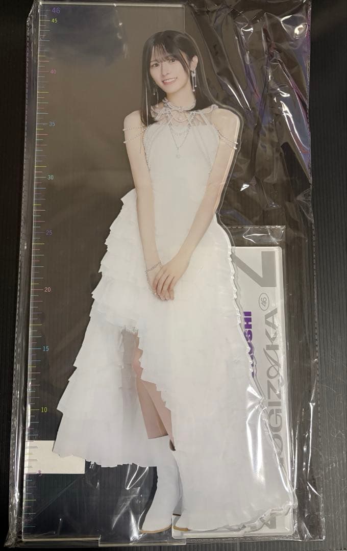 大越ひなの 乃木坂46 46cmアクリル定規スタンド - メルカリ