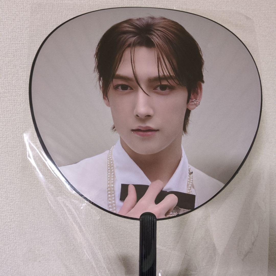 ROIROM 浜川路己 うちわA - メルカリ