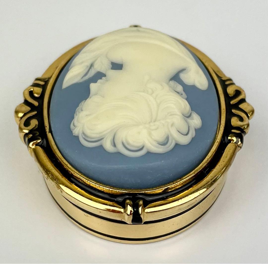 ESTEE LAUDER YOUTH DEW CAMEO 練り香水ケース - メルカリ