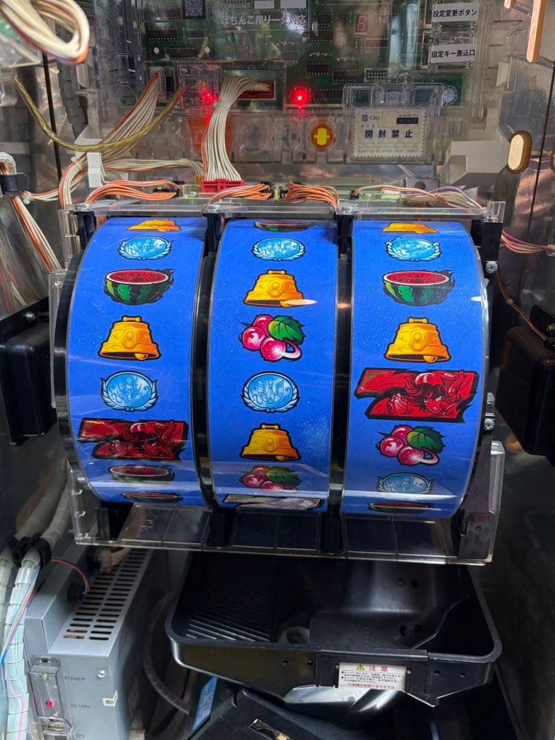 パチスロ聖闘士星矢ＫＫ（三洋）不要機付き　自宅まで発送OK