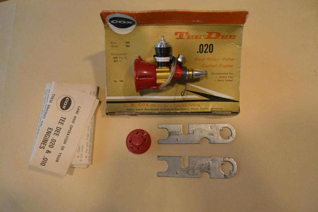 Cox TeeDee 02エンジン プラグ付き