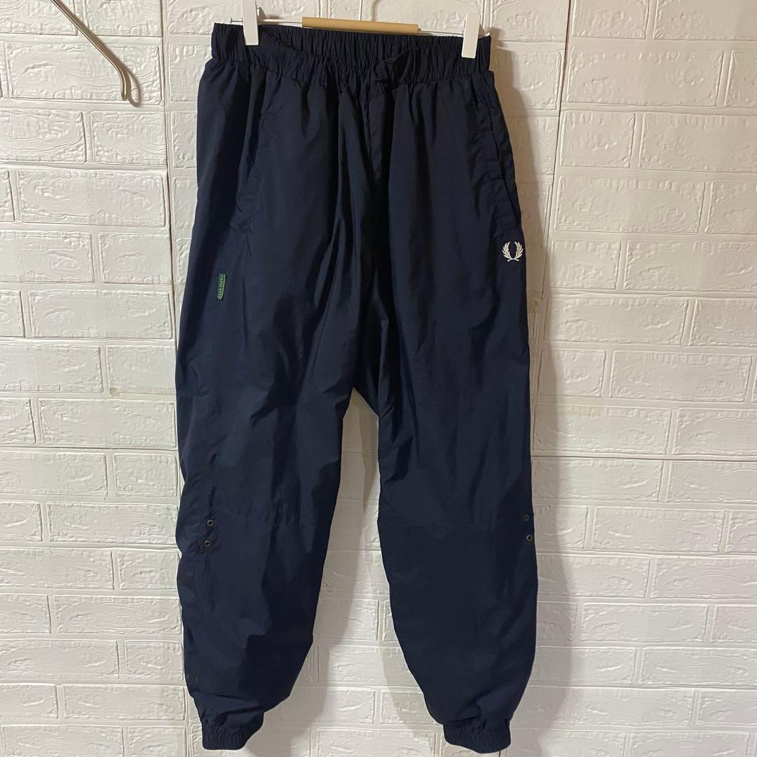 フレッドペリー 90s日本製 セットアップナイロンジャケット 総刺繍ロゴ