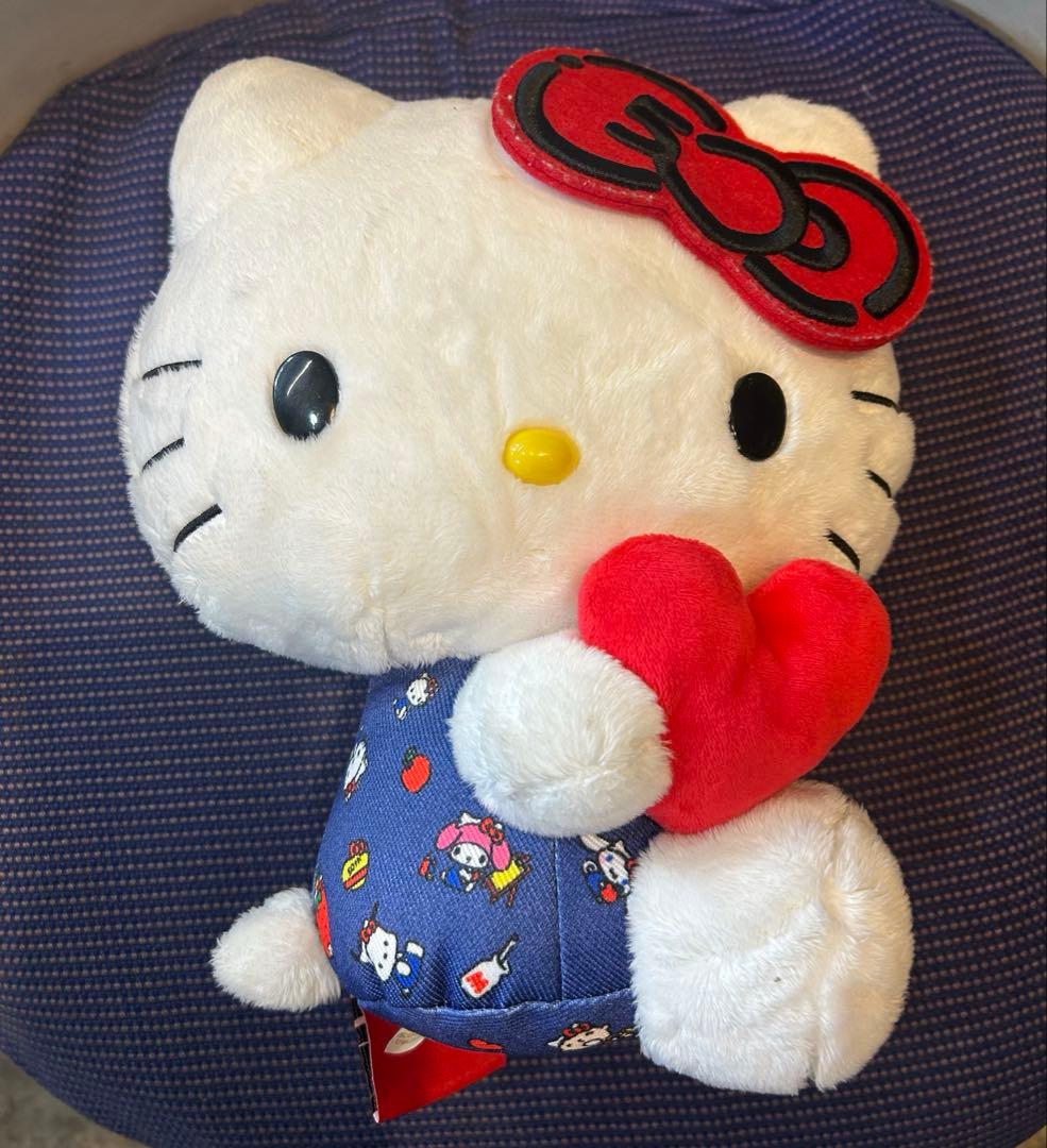 ハローキティ/ハートキティ/50'thアニバーサリー/赤リボン/ぬいぐるみ