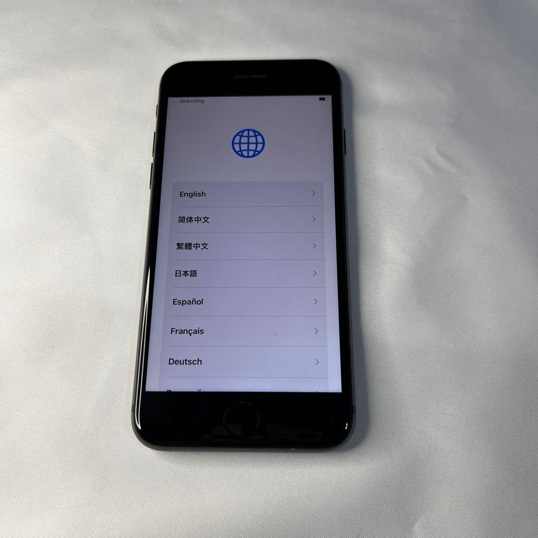 Apple iPhone 8 auSIMロック解除済