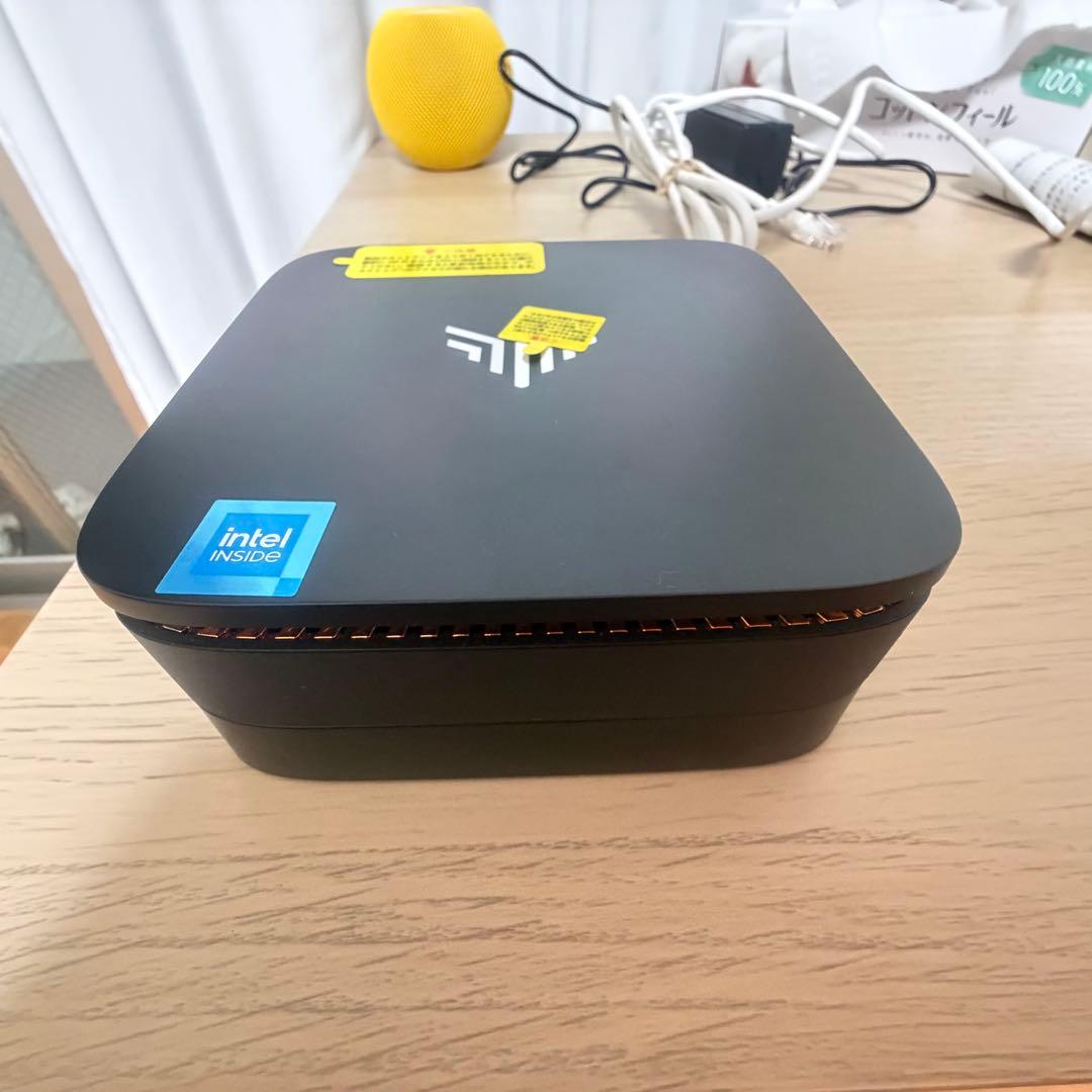 Intel ミニPC コンパクトデザイン 手のひらサイズの新型。72mm角の「ZX01」はCeleron N5105搭載で180ドル