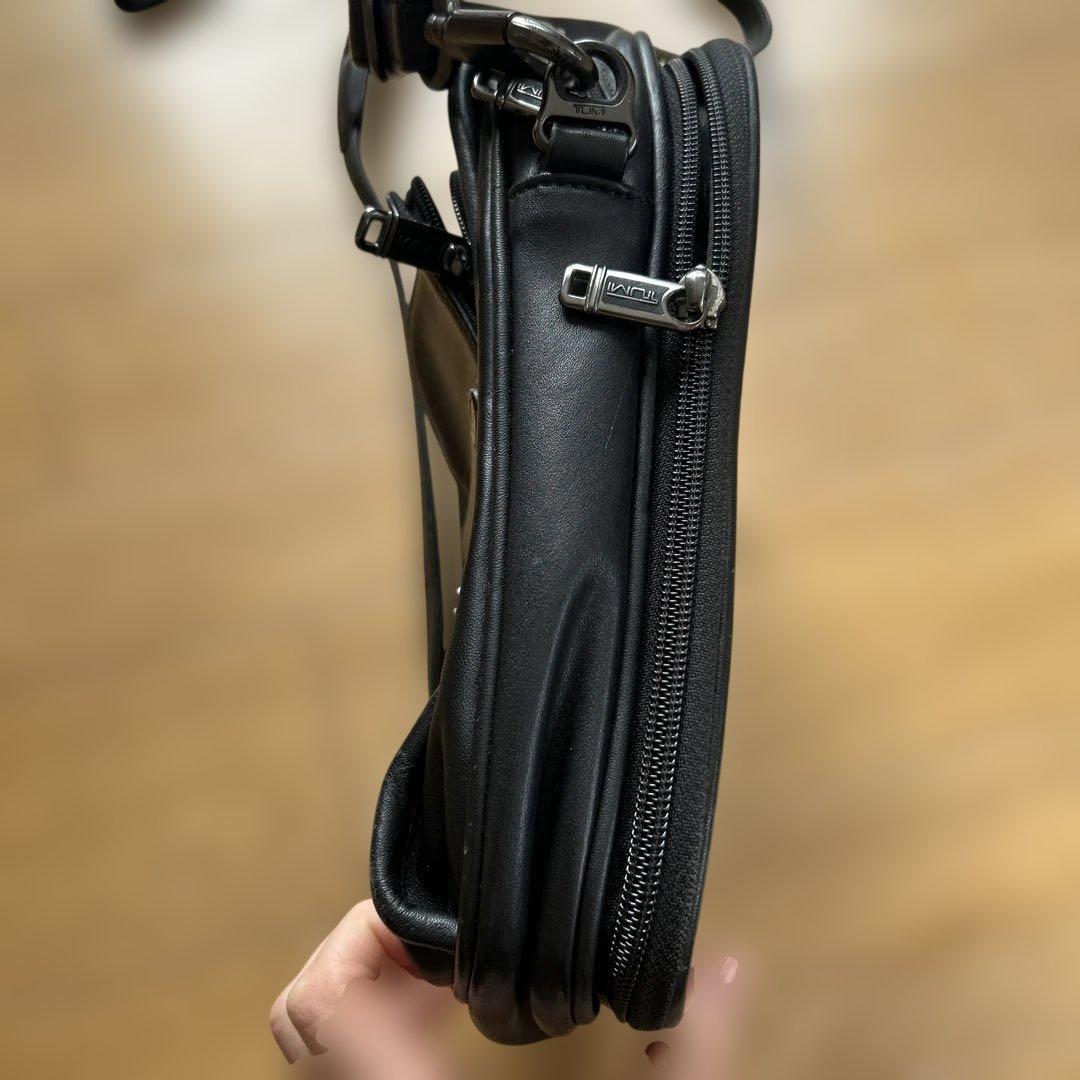 TUMI92102D4 ショルダーバッグ ブラック レザー