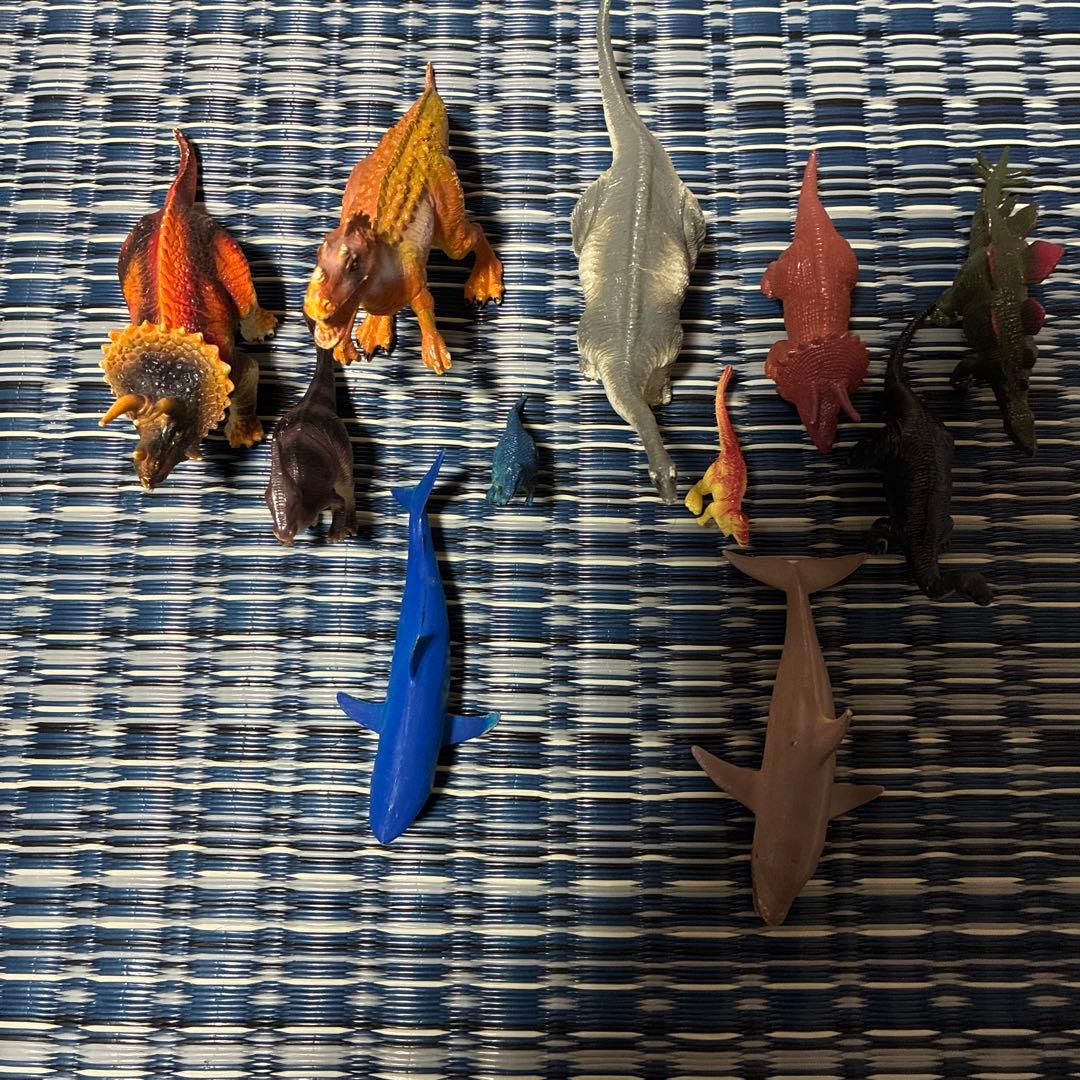 恐竜と海洋生物フィギュアセット 11体 - メルカリ