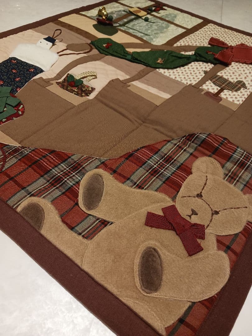 パッチワーク クリスマス 壁掛け収納ポケット MANYさんの作品